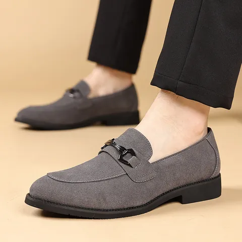 Men's British Style Artificial Suede PU Loafers Pointed Toe Slip-On Driving Shoes Breathable Non-Slip Casual Loafers For Men