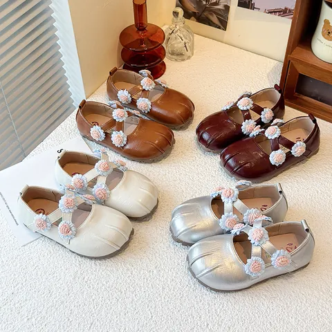 Mädchen Mary Jane Prinzessin Schuhe Mit 3D-Strickblumen Dekoration Weiche Sohle Rutschfeste PU-Leder Flache Halbschuhe Für Frühling Herbst