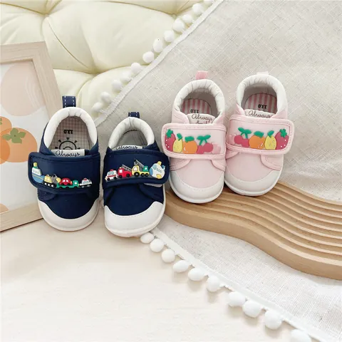 Baby Lauflernschuhe Weiche Sohle Segeltuch Kleinkinderschuhe Mit Cartoon Auto Frucht Dekoration Klettverschluss Sneaker