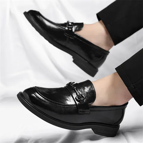 Herren Business Casual Leder Slipper Mit Metallpferdegebiss Detail Slip-on Mokassins Weiche Sohle Halbschuhe Für Büro Arbeit