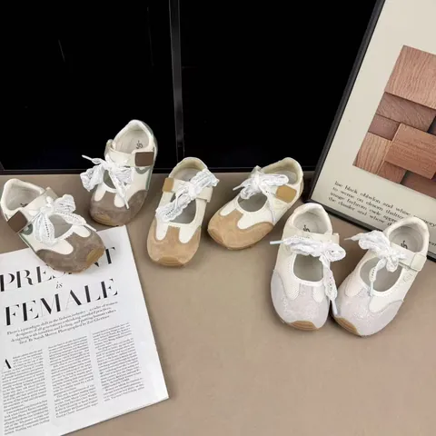 Kids Retro Sneakers Cow Split Leather Patchwork Fashion Casual Shoes With Lace Bow Non-slip Soft Sole For Boys Girls