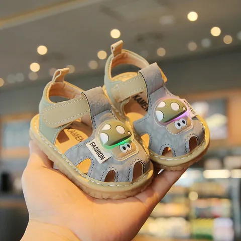 Toddler Baby Cartoon Mushroom LED Light-Up Squeaky Sandals Synthetic Leather Soft Sole Breathable Summer Walking Shoes For Boys Girls