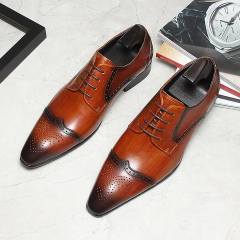 Men's Top Grain Cowhide Derby Shoes Pointed Toe Brogue Detail Lace-up Business Formal Dress Shoes All Seasons