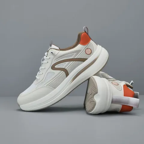 Chaussures de Course Respirantes Flyknit Mesh pour Hommes Légères Semelle Epaisse Sneakers de Sport Décontractées Outdoor