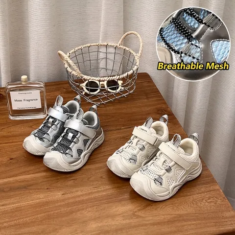 Baskets d'Été Respirantes en Maille pour Enfants Garçons Filles Protection des Orteils Fermeture Auto-Agrippante Chaussures Sport Taglies 22-30