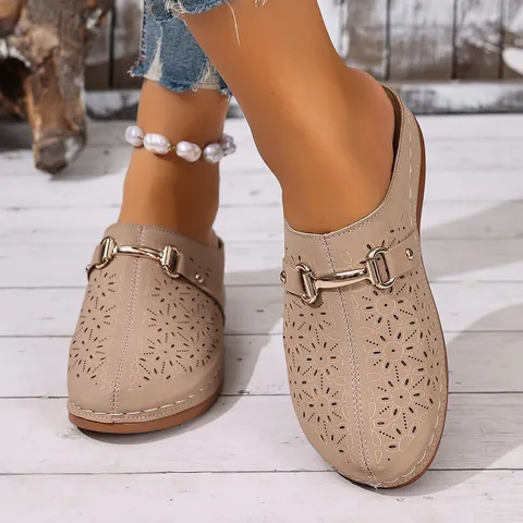 Women's Fashion Hollow Out Floral Mules Closed Toe Thick Bottom Wedge Slippers With Metal Buckle Casual Summer Sandals
