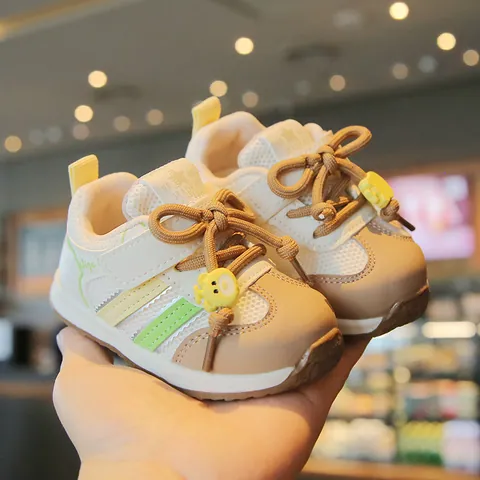 Baby Toddler Walking Shoes Mesh Breathable Anti-Slip Soft Sole Sneakers For Boys Girls Kids Sport Shoes With Cartoon Bear Decoration