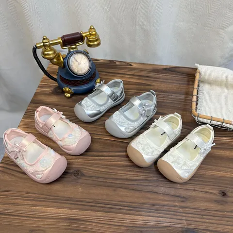 Girls Princess Sandals Summer Kids Soft Sole Breathable Lace Mesh Shoes Pearl Bow Decor Flat Sandals For Girls