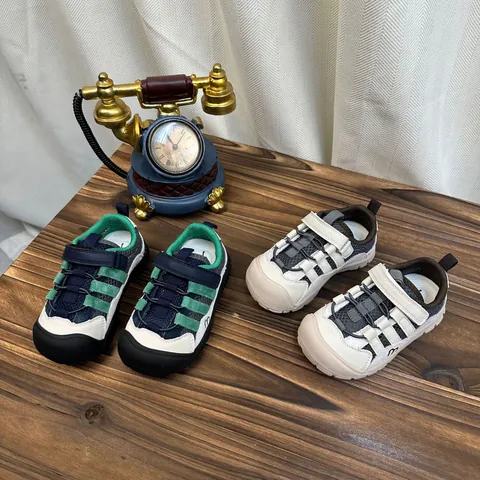 Kids Breathable Mesh Sports Shoes 2026 Spring New Pigskin Rubber Sole Non-Slip Casual Board Shoes Hook Loop Toddler Sneakers Trendy Outdoor Walking