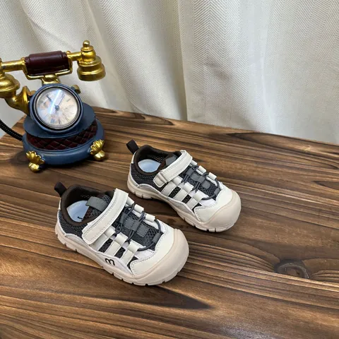 Kids Breathable Mesh Sports Shoes 2026 Spring New Pigskin Rubber Sole Non-Slip Casual Board Shoes Hook Loop Toddler Sneakers Trendy Outdoor Walking
