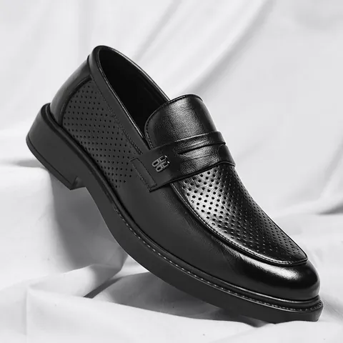 Mocassini da Uomo Business in Pelle Rigenerata Traforata Slip On Scarpe Formale Stile Britannico Traspiranti Calzature Casual da Uomo