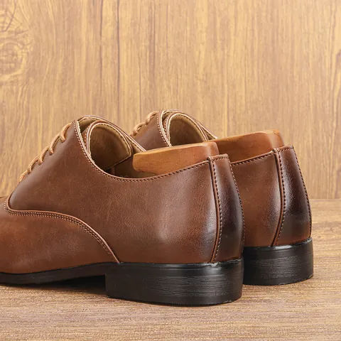 Scarpe Oxford Classiche da Uomo Stile Britannico di Alta Gamma Scarpe Formali da Lavoro Eleganti Comode Allacciate in Pelle PU Punta con Cappuccio Lucidate Retro