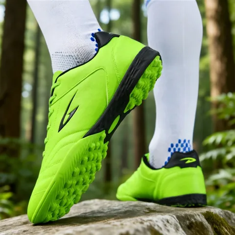 Unisex TF Turf Soccer Shoes Breathable Synthetic Leather Soccer Cleats For Youth Men Women Training Athletic Footwear