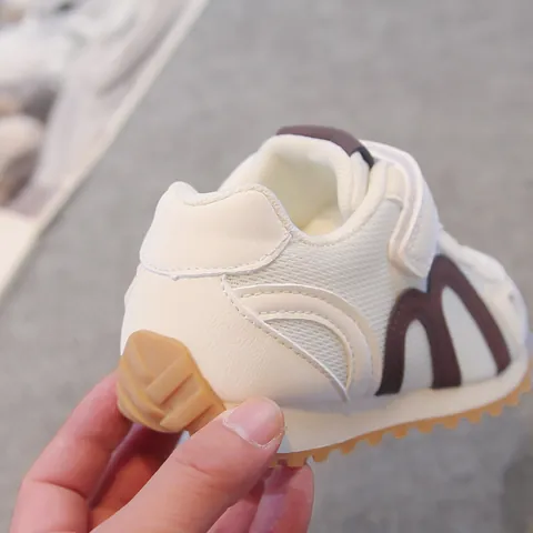 Sneakers in Mesh Traspirante per Bambini Ragazzi Ragazze Scarpe Sportive Retro Leggere Casual con Strappo Suola in Gomma Antiscivolo