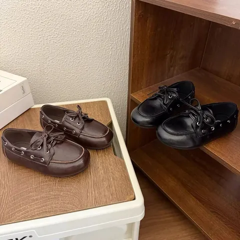 Chaussures en Cuir pour Enfants Style Britannique Rétro pour Filles Chaussures de Performance Semelle Souple Microfibre