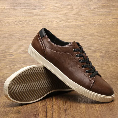 Scarpe da Skate Casual da Uomo in Pelle PU Leggere Traspiranti Sneakers alla Moda con Dettagli Brogue Punta Tonda Stringate
