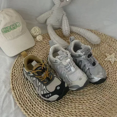 Baskets de Mode pour Enfants Garçons Filles en Mesh Respirant et Cuir PU Chaussures de Randonnée Légères Chunky Dad Shoes
