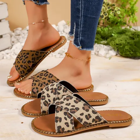 Women Summer Leopard Print Flat Slides Criss-cross Band Sandals Rivet Decor Daily Beach Wear Casual PU Slippers
