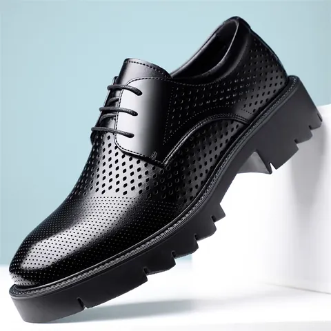Scarpe Classiche da Uomo Business Eleganti Traspiranti Traforate in Cuoio Rigenerato con Rialzo Interno Oxford Stringate Stile Britannico