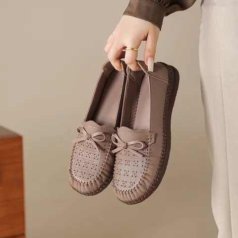Women Casual Cowhide Mother Shoes Comfortable Hollow-out Flat Loafers With Soft Beef Tendon Sole Hand-sewn Leather Shoes