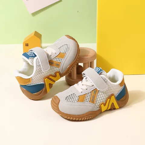 Chaussures de Sport Respirantes en Maille pour Enfants Légères Semelle Souple Chaussures de Course pour Garçons et Filles Sneakers