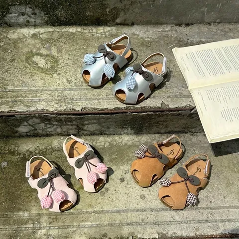 Summer Girls Tulip Closed Toe Sandals Kids Soft Sole Anti-Slip Princess Shoes Toddler Girl Beach Sandals Plaid Flower Decor