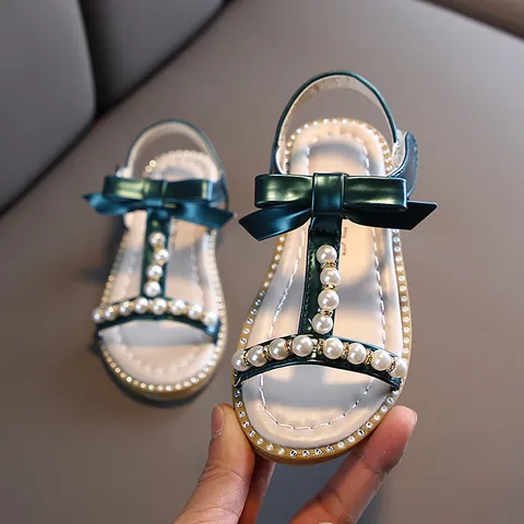 Girls Princess Sandals Summer New Korean Pearl Bow Soft Sole Beach Shoes Synthetic Leather Rhinestone Sandals For Toddler Kids