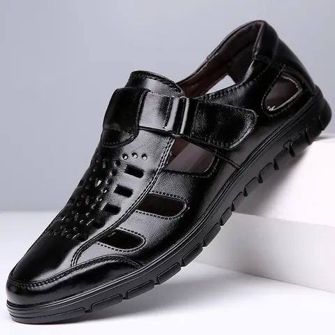 Men Casual Leather Sandals Summer Breathable Hollow Closed Toe Clogs Cowhide Outdoor Sandals Anti-Slip Beach Shoes For Men