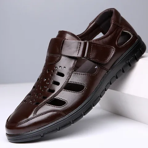Men Casual Leather Sandals Summer Breathable Hollow Closed Toe Clogs Cowhide Outdoor Sandals Anti-Slip Beach Shoes For Men