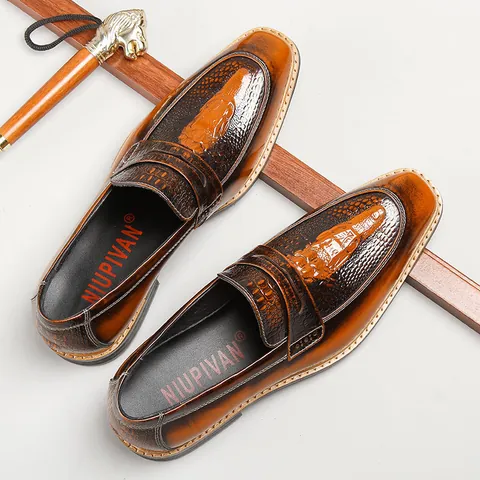Men's Cowhide Leather Formal Loafers 3D Dragon Head Embossed Ethnic Style Business Banquet Party Slip-On Shoes For Men