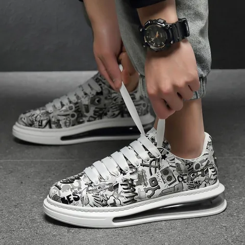 Men Fashion Graffiti Printed Casual Sneakers Hip Hop Air Cushion Platform Shoes Trendy Street Style PU Leather Skate Shoes