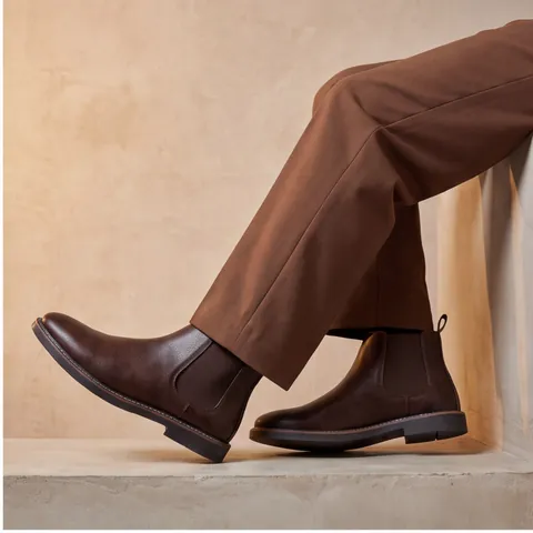 Stivali Chelsea da Uomo in Stile Britannico in Pelle PU Effetto Invecchiato Slip-On Stivaletti Antiscivolo Scarpe Casual Business
