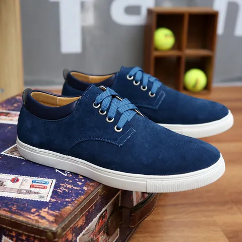 Men Casual Cow Suede Leather Board Shoes Big Size Wide Fit Breathable Fashion Sneakers White Rubber Sole Lace Up Skate Shoes For Daily Wear