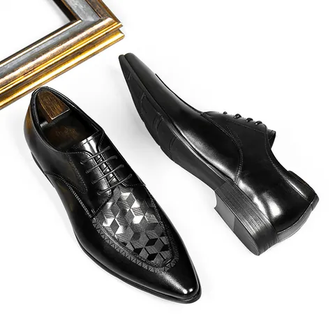 Men Business Formal Cowhide Leather Shoes Geometric Embossed Pointed Toe British Style Lace Up Oxford Shoes For Office Banquet