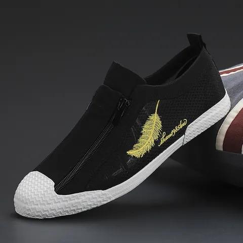 Men Casual Mesh Sneakers Breathable Ice Silk Vulcanized Shoes With Front Zipper Feather Embroidery Trendy Lightweight Board Shoes
