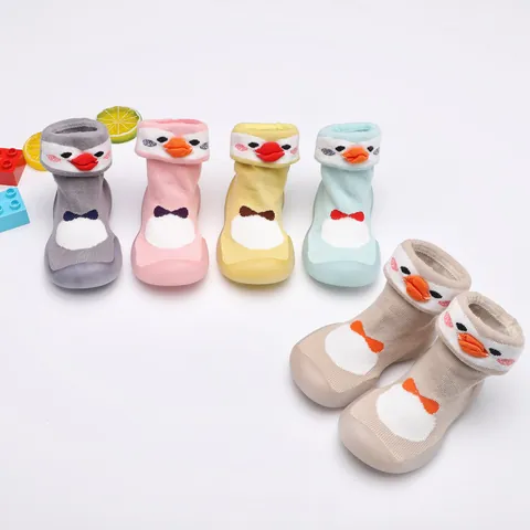 Scarpe Primi Passi per Neonati Calzini Cartone Animato Pinguino Anatra Polsino a Risvolto Suola in Gomma Morbida Antiscivolo per Bambini