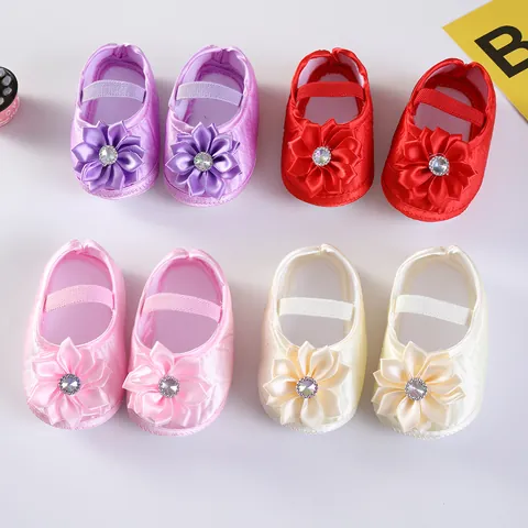 Baby Girl Princess Shoes Silk Satin 3D Flower Rhinestone Soft Sole Pre-walker Shoes Infant Toddler Walking Shoes Party Baptism