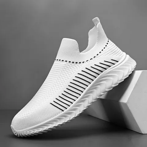 Men's Flyknit Sports Shoes Breathable Lightweight Slip-on Running Sneakers Casual Mesh Walking Footwear Outdoor Training Shoes