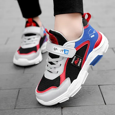 Chaussures de Sport en Maille Respirante pour Garçons Légères Antidérapantes Baskets de Course Enfants Décontractées Entraînement