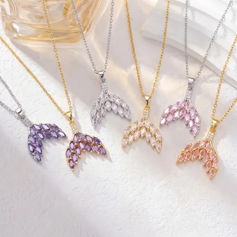 Collar con Colgante de Cola de Sirena de Acero de Titanio para Mujer Elegante Zirconia Marquesa Incrustada Joyería de Cadena