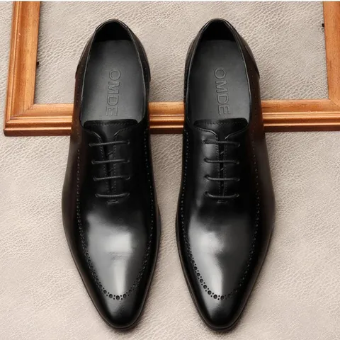 Men Genuine Leather Oxford Shoes Classic Brogue Carved Formal Business Lace Up Dress Shoes British Style Office Formal Shoes