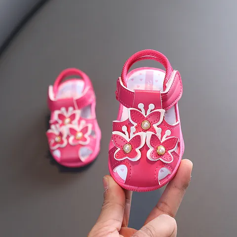 Toddler Baby Girl Squeaky Sandals Summer Soft Sole Non-Slip Princess Shoes Closed Toe Butterfly Pearl Artificial PU Infant First Walker Shoes