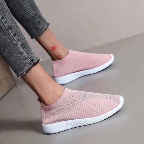 Chaussures de Sport Respirantes Fly-knit pour Femmes Baskets Décontractées en Maille Slip-on Bout Rond Mocassins Confortables