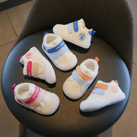 Infant Toddler Winter Warm Fleece Lined Walking Shoes Faux Leather Soft Sole Anti-Slip First Walkers Hook and Loop Fastener Shoes