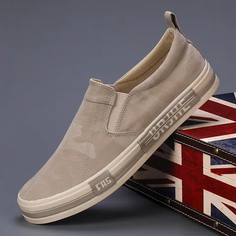 Men Casual Canvas Slip-On Shoes Fashion Breathable Loafers Comfortable Flat Vulcanized Board Shoes For Men Black Khaki Green