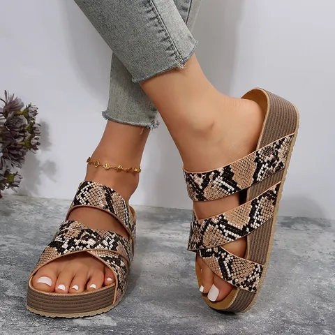 Women's Casual Platform Sandals Cross Strap Patent Leather Open Toe Slides Comfortable Non-Slip Summer Beach Slippers For Women
