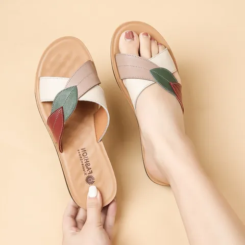 Women Cowhide Flat Sandals Non-slip Comfort Slides Contrast Leaf Decor Summer Beach Shoes For Middle-aged Ladies Casual Ethnic