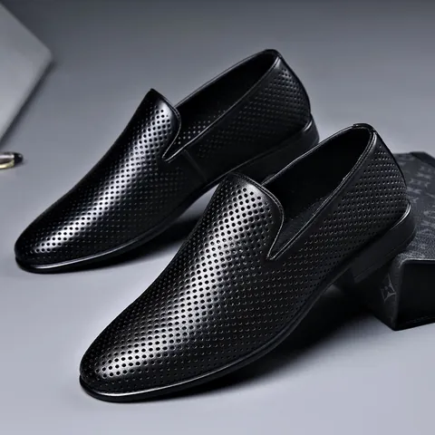 Herren Rindsleder Ausschnitt Business Schuhe Spitze Zehen Atmungsaktiv Loafer Slip-on Formelle Kleidung Sandalen Leichte Arbeitsschuhe