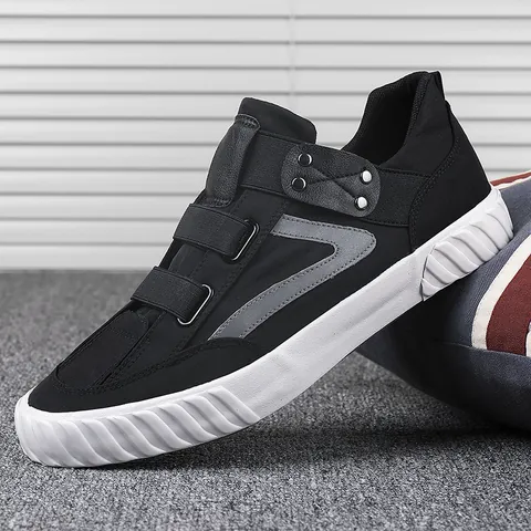 Chaussures en Toile Décontractées pour Hommes à Enfiler Mode Coréenne Vulcanisées Coupe Basse Couleur Unie Baskets Confortables