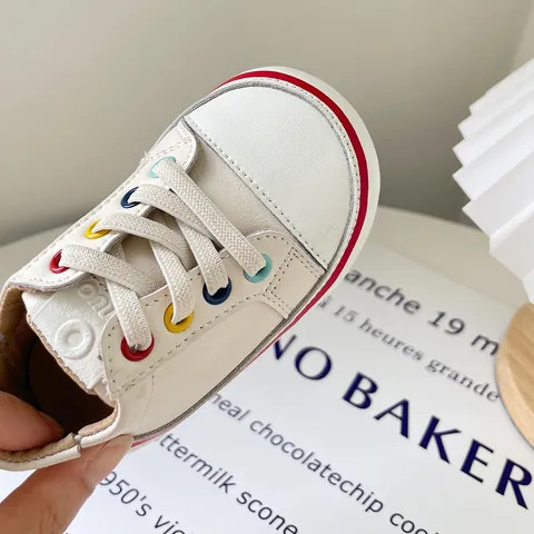 Kleinkind Baby Lauflernschuhe Weiche Sohle Rindsleder Skate-Schuhe Bunte Ösen Lässige Erste Walker Sneakers Für Säuglinge Jungen Mädchen